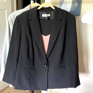 Kasper Black Pant Suit